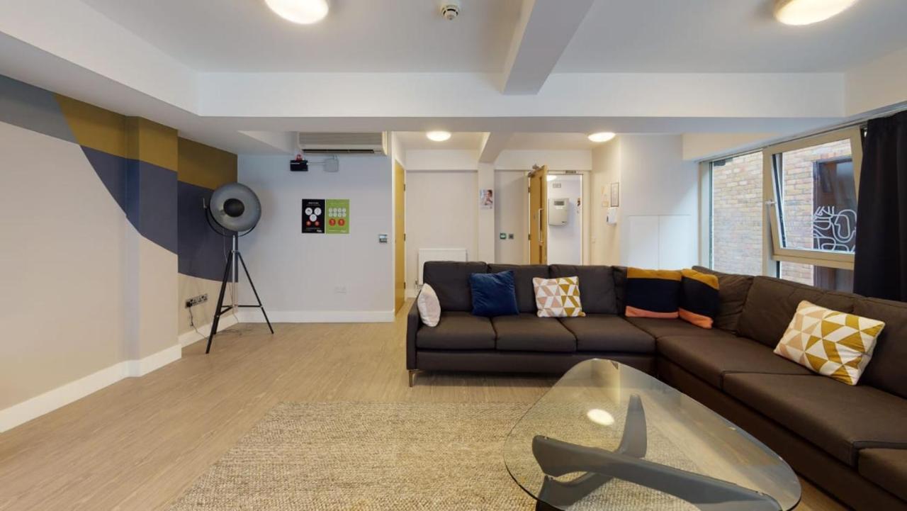 For Students Only Contemporary Studios At Iq Hoxton In Londen Buitenkant foto